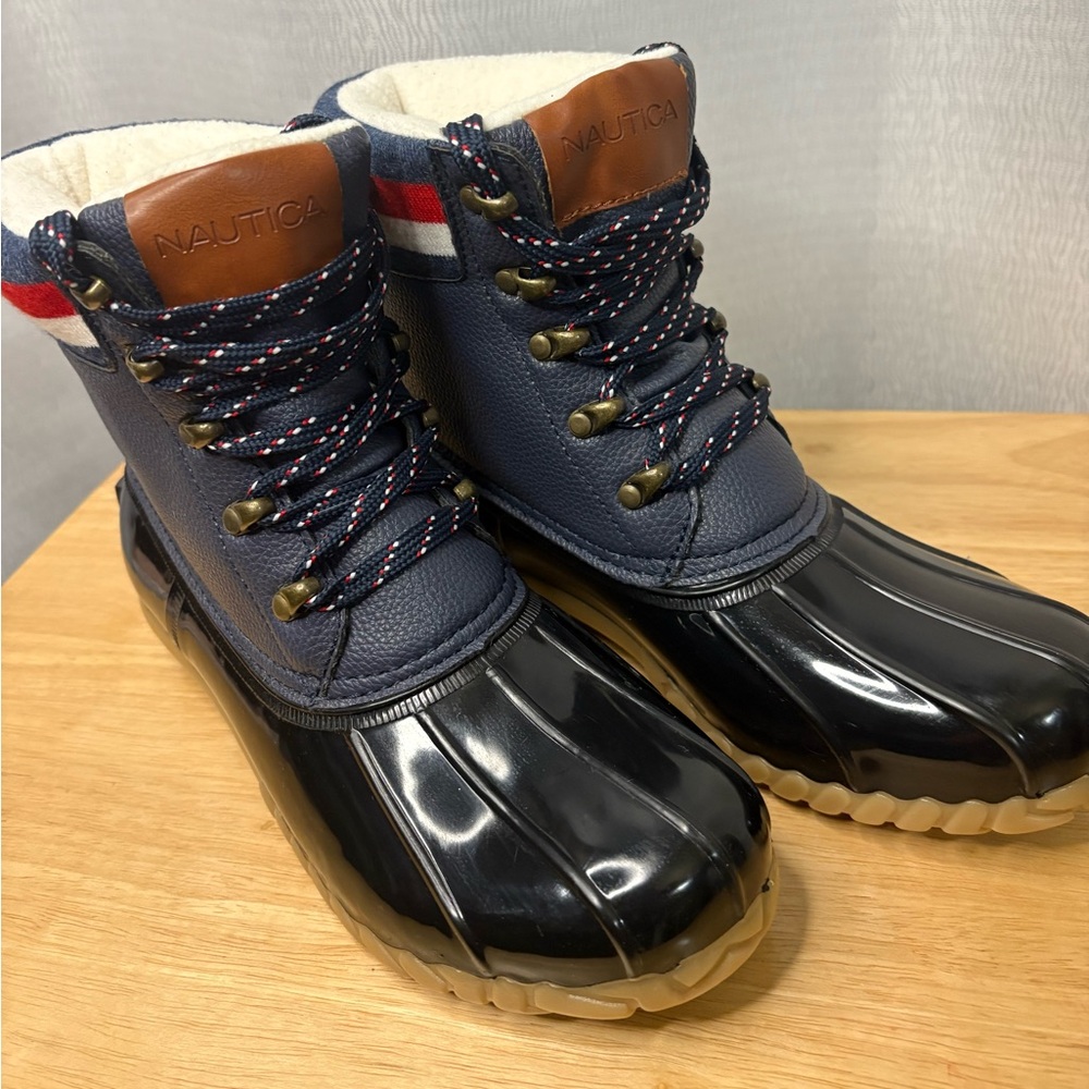 Nautica Blue and Black Waterproof Boots